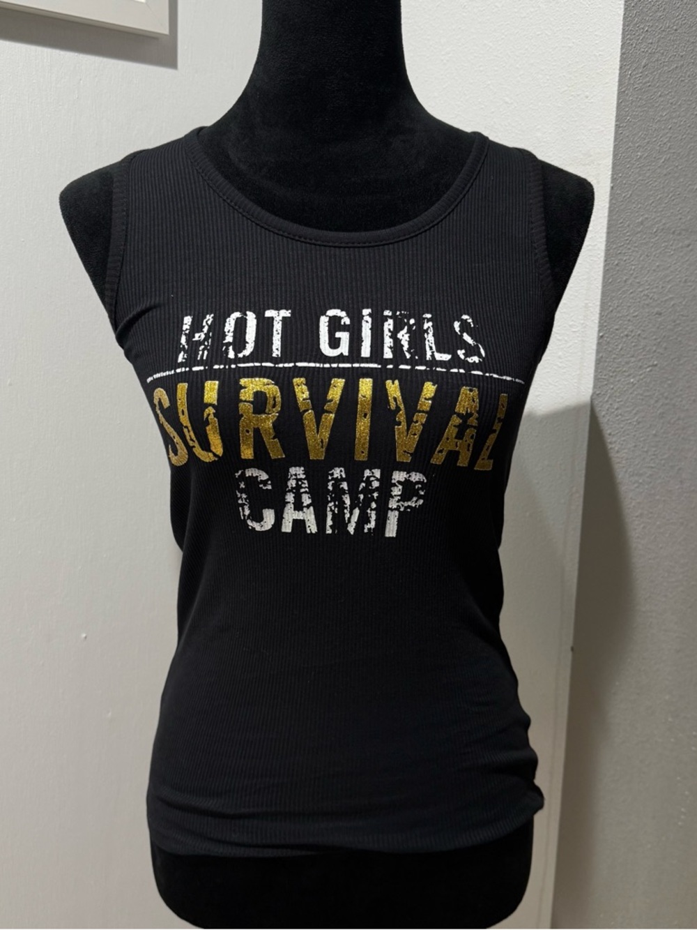 Hot girls tank